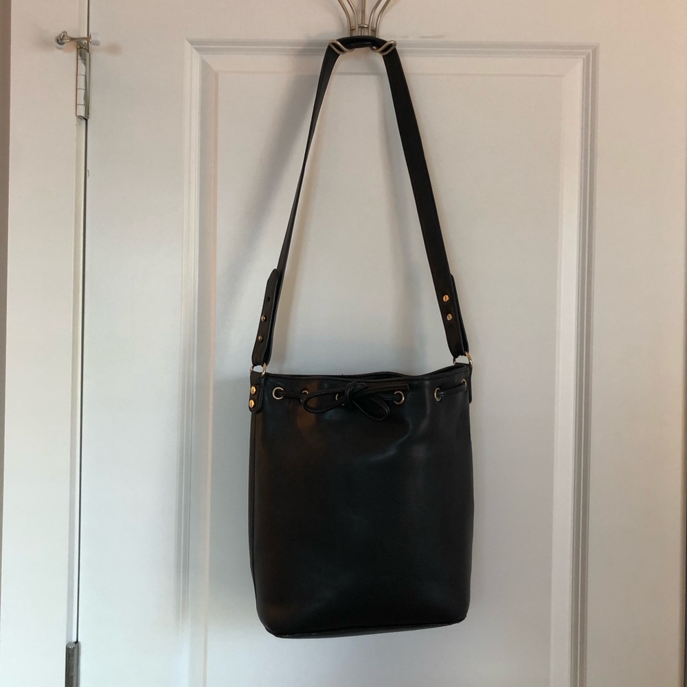 URBAN OUTFITTERS faux leather bucket purse